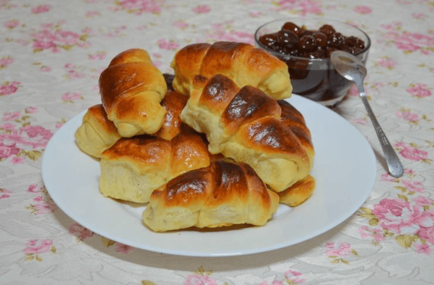 кифли с мармалад